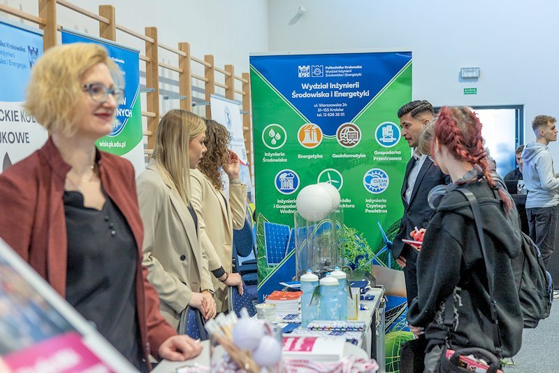 VII Targi Pracy 2025 w ZS Nr 1 w Olkuszu